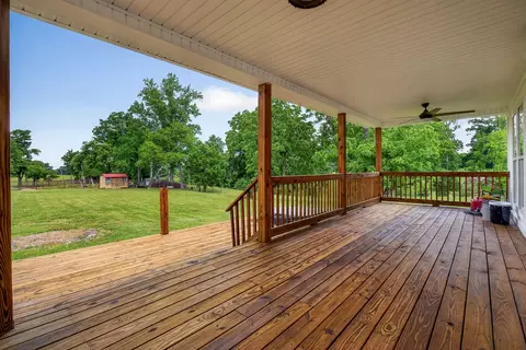 Exterior - 8495 Baxter Rd, Baxter, TN 38544 photo 6 of 11