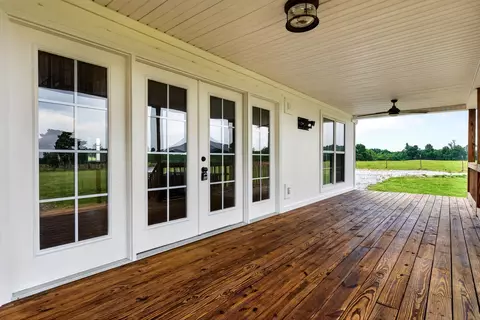 Exterior - 8495 Baxter Rd, Baxter, TN 38544 photo 4 of 11
