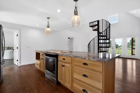 Kitchen - 8495 Baxter Rd, Baxter, TN 38544 photo 4 of 5