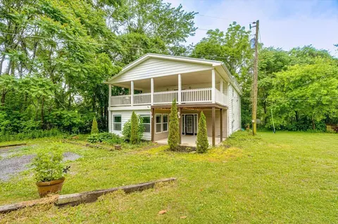 5313 Taft Hwy, Signal Mountain, TN 37377