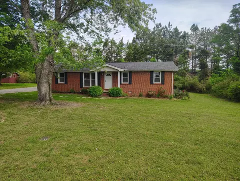 619 Baker Dr, Lafayette, TN 37083