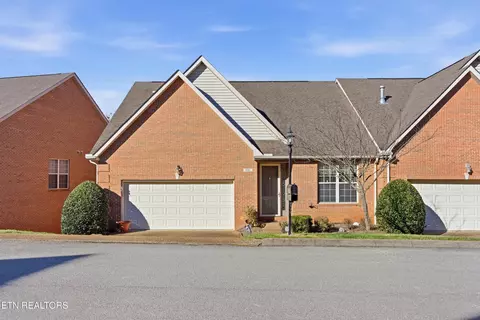 846 Racquet Club Way, Knoxville, TN 37923