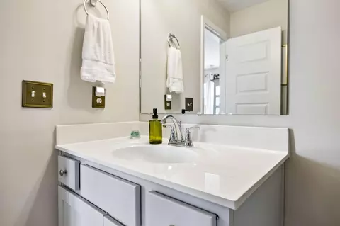 Bath - 1648 Buttonwood Loop, Chattanooga, TN 37421 photo 4 of 5