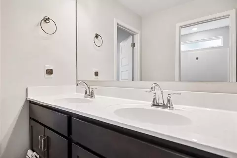 Bath - 1648 Buttonwood Loop, Chattanooga, TN 37421 photo 5 of 5