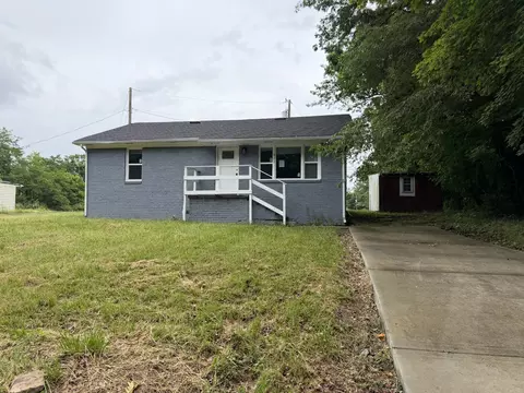 421 Plum St, Clarksville, TN 37042
