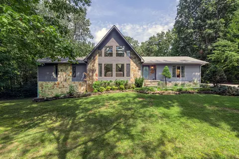 128 W Hills Ct, Harriman, TN 37748