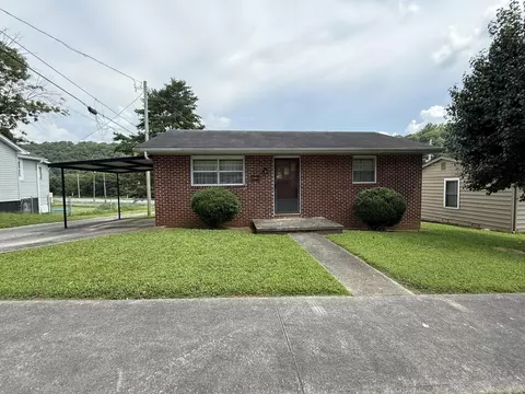 410 Clifty St, Harriman, TN 37748