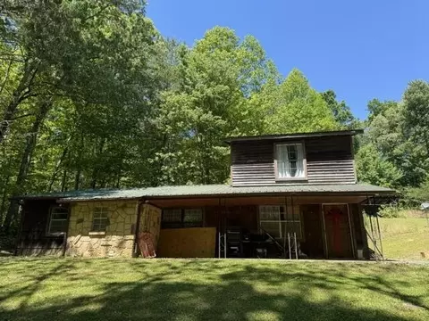 669 Pond Ridge Rd, Tellico Plains, TN 37385