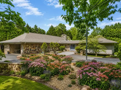 615 Springhill Dr NE, Cleveland, TN 37312