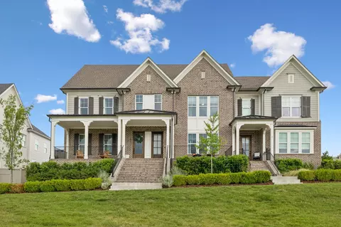 2079 Hollydale Aly, Franklin, TN 37064