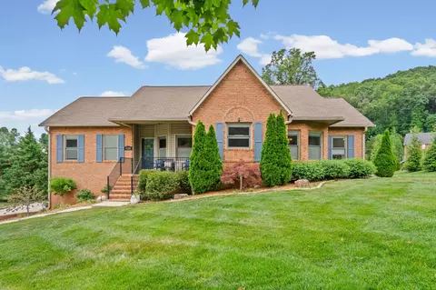 4328 Plantation Dr, Cookeville, TN 38506