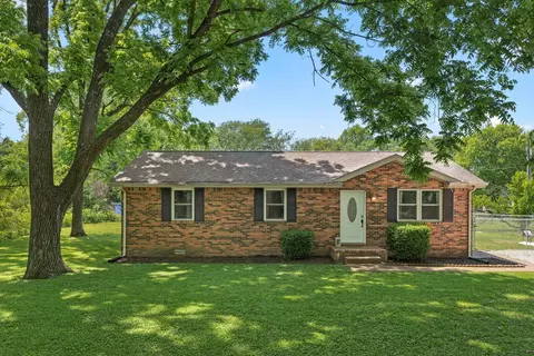 1223 Main St, Pleasant View, TN 37146
