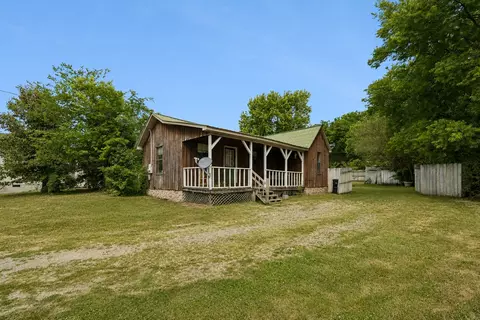 328 Murfreesboro Rd, Woodbury, TN 37190