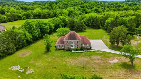 3630 W Trimble Rd, Milton, TN 37118
