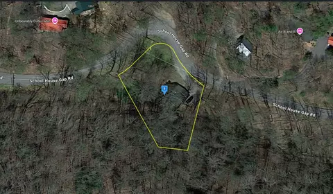 1450 School House Gap Rd, Sevierville, TN 37876