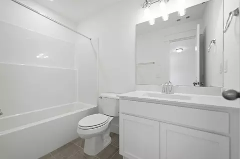 Bath - 7247 Fairlawn Dr, Fairview, TN 37062 photo 5 of 5