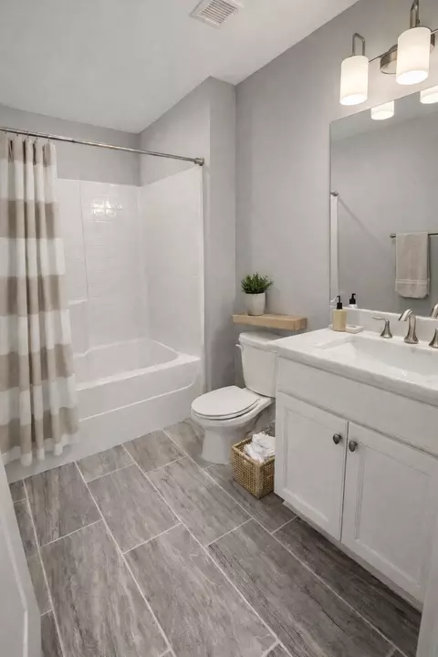 Bath - 642 Beamon Dr, Franklin, TN 37064 photo 4 of 4