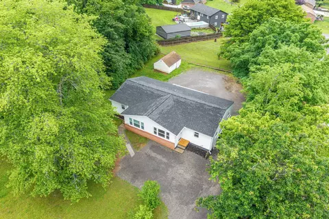 606 Dover Rd, Clarksville, TN 37042