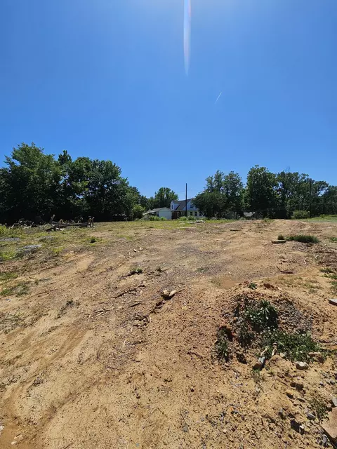 99 Charlotte Rd, Clarksville, TN 37040