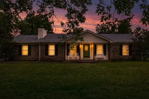 1063 Lakeland Dr, Gallatin, TN 37066