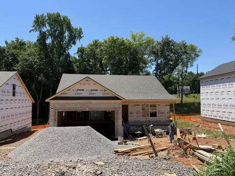 156 Irish Hls, Clarksville, TN 37042