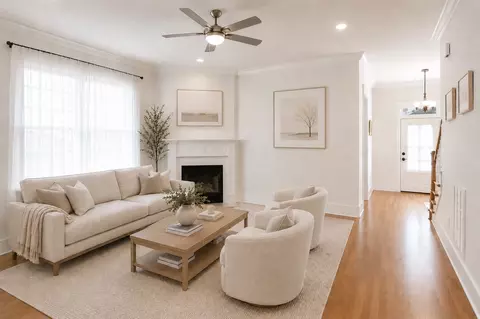 Living - 2012 Erwin St, Franklin, TN 37064 photo 1 of 2
