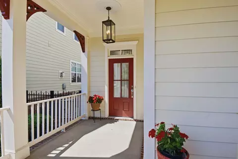 Exterior - 2012 Erwin St, Franklin, TN 37064 photo 3 of 16