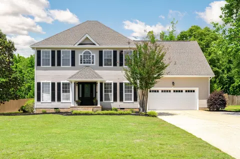 8911 Grey Mountain Dr, Ooltewah, TN 37363