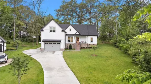 555 Station Cir, Tullahoma, TN 37388