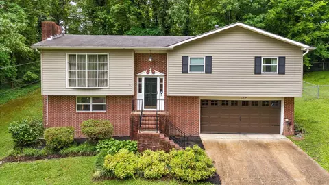 8462 Cross Timbers Cir, Hixson, TN 37343