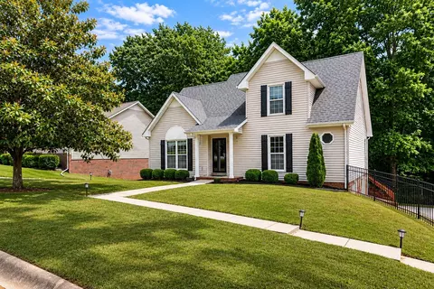 755 Cloud Dr, Clarksville, TN 37043
