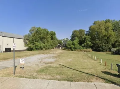 1025 Franklin St, Clarksville, TN 37040