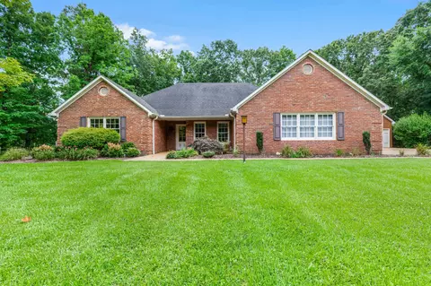 65 King Arthur Dr, Paris, TN 38242