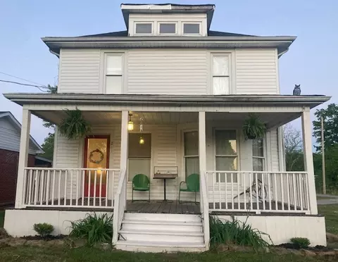 211 S Mulberry St, Cornersville, TN 37047
