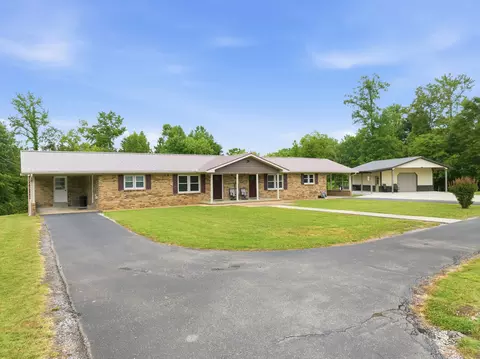 944 Brooksie Thompson Rd, Decaturville, TN 38329