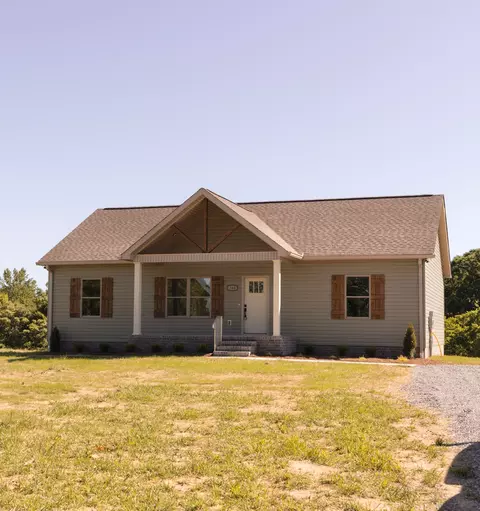 346 Hawkins Rd, Westmoreland, TN 37186