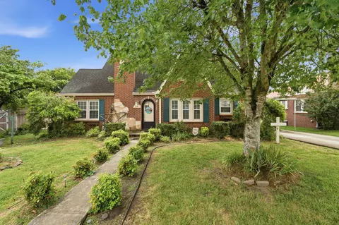 518 Jefferson Ave E, Carthage, TN 37030