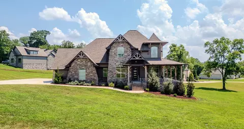 1043 Emerald Valley Dr, Castalian Springs, TN 37031