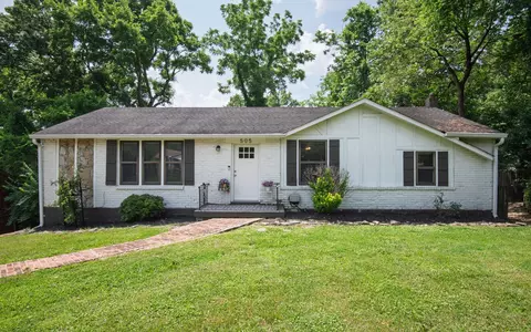 505 Harding Pl, Nashville, TN 37211