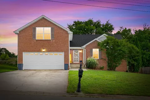 227 Harold Dr, Clarksville, TN 37040