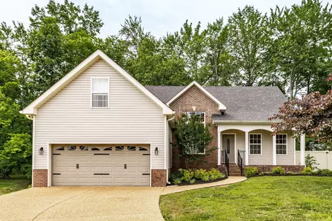 120 Carrie Mae Cir, Portland, TN 37148