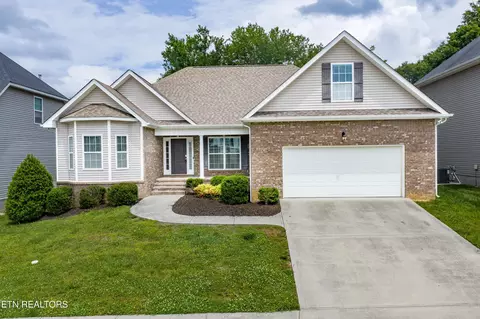 2642 Sweeping Rain Ln, Knoxville, TN 37931