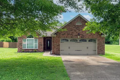 208 Remington Ave, Gallatin, TN 37066