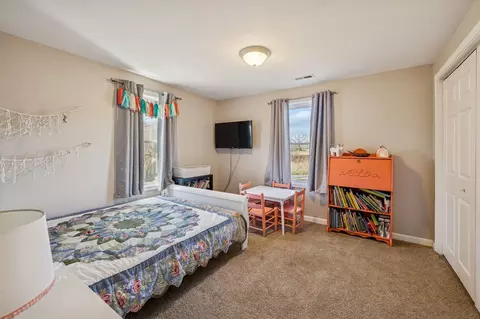 Bedroom - 411 Purtle Rd, Lafayette, TN 37083 photo 4 of 6