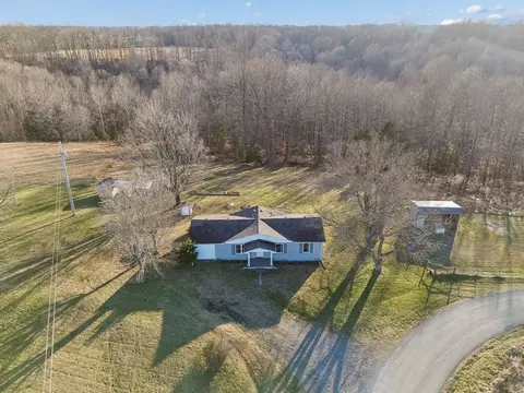 View/Area - 411 Purtle Rd, Lafayette, TN 37083 photo 7 of 7