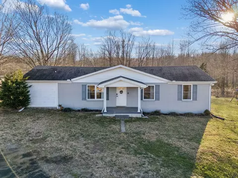 Exterior - 411 Purtle Rd, Lafayette, TN 37083 photo 11 of 12