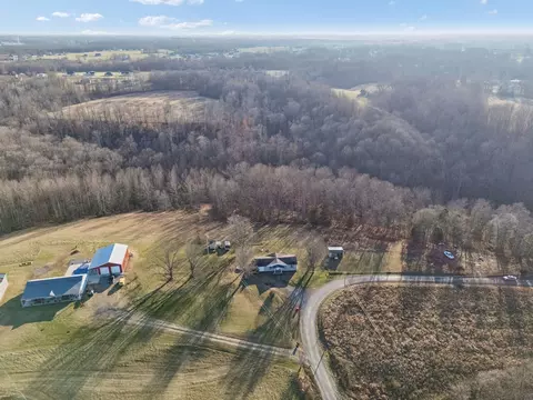 View/Area - 411 Purtle Rd, Lafayette, TN 37083 photo 4 of 7