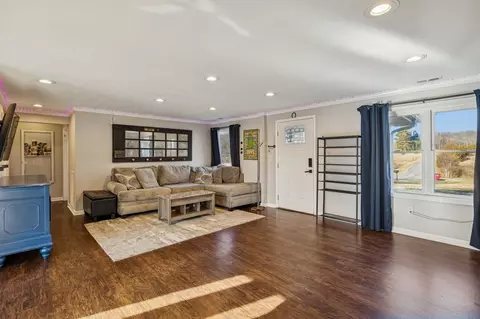 Living - 411 Purtle Rd, Lafayette, TN 37083 photo 1 of 3