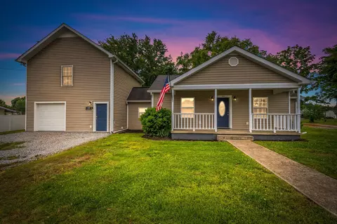 55 College St N, Mcewen, TN 37101