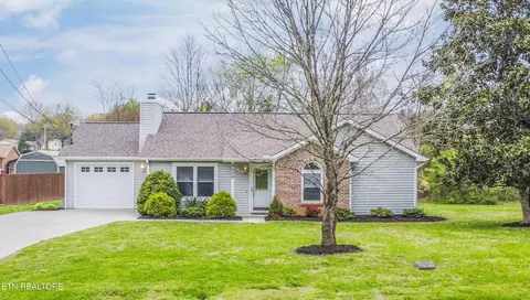 8809 Flintlock Rd, Knoxville, TN 37931
